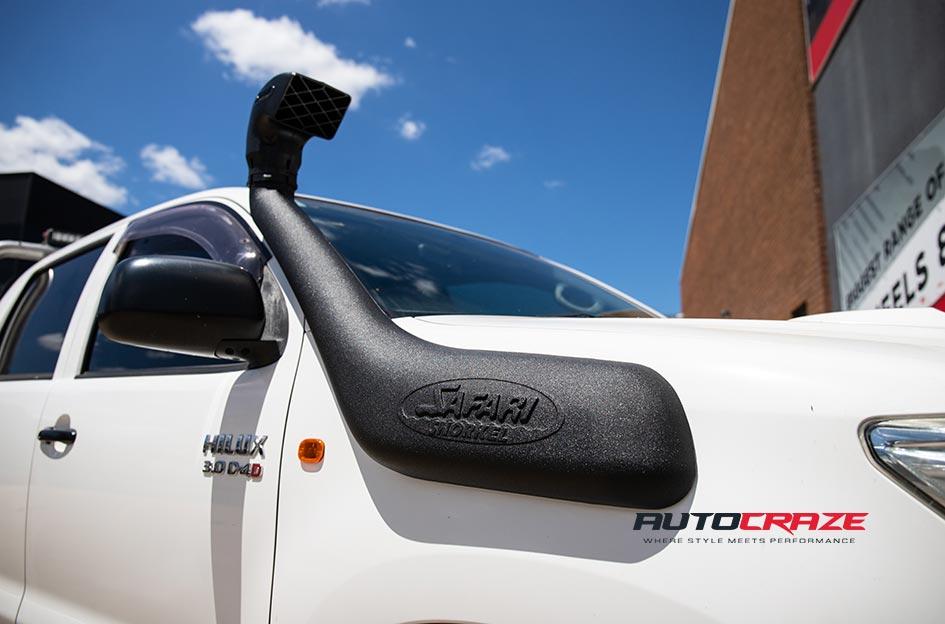 TOYOTA HILUX N70 4WD D HOLE BLACK